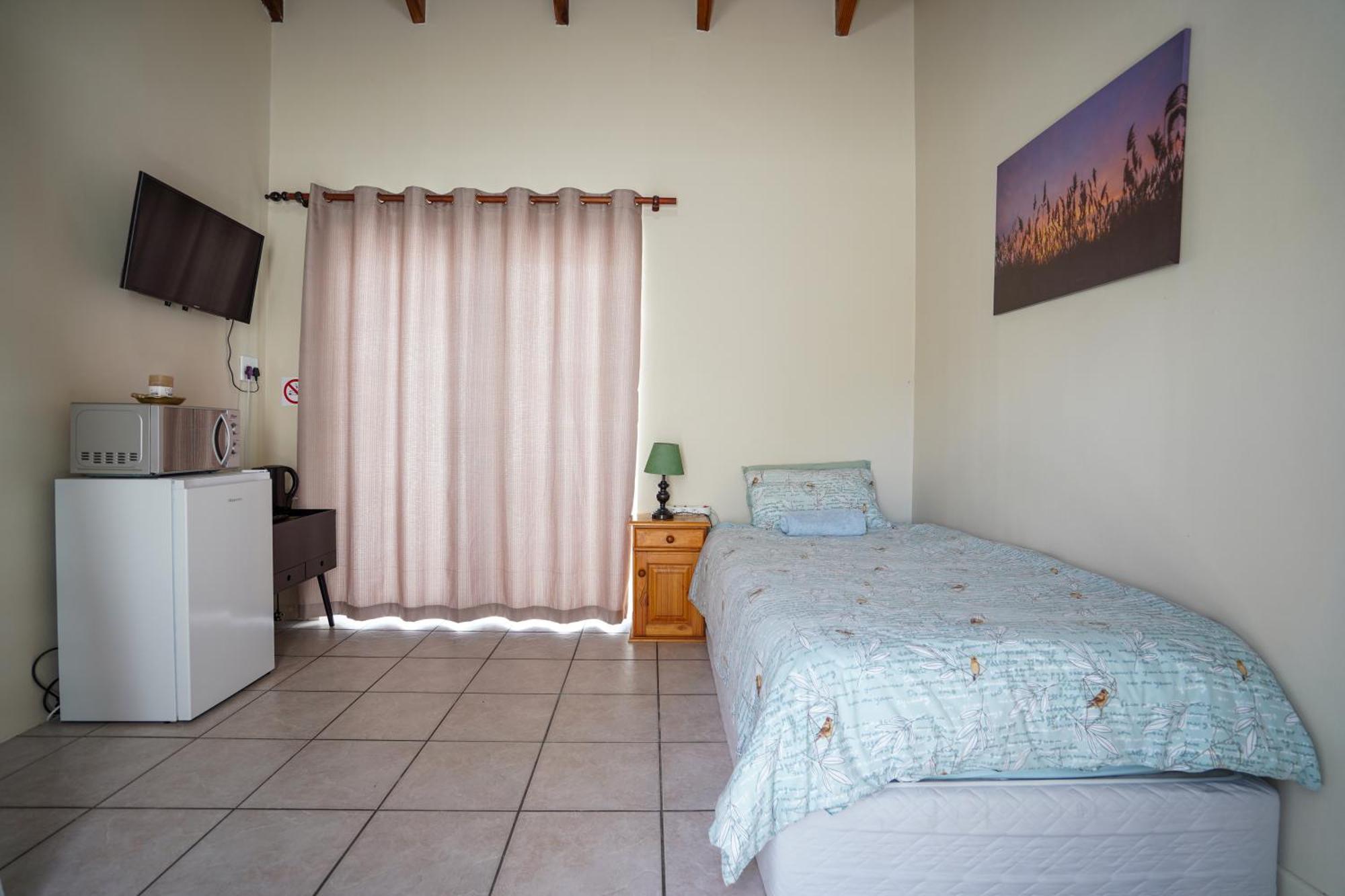 Ocean Vibes Hotel Cape Town Exterior photo